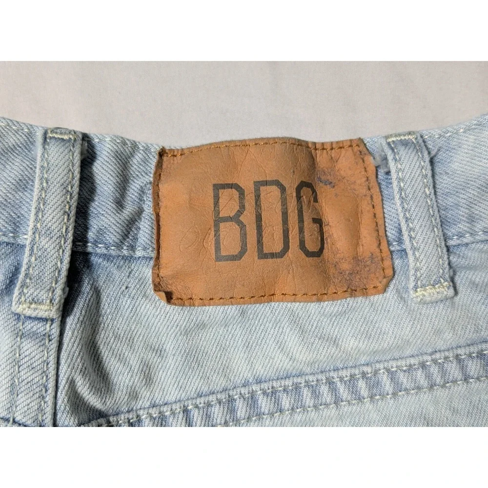 BDG URBAN OUTFITTER LONG LINE‎ CARPENTER Women Size 27 Blue Dyed Denim Shorts